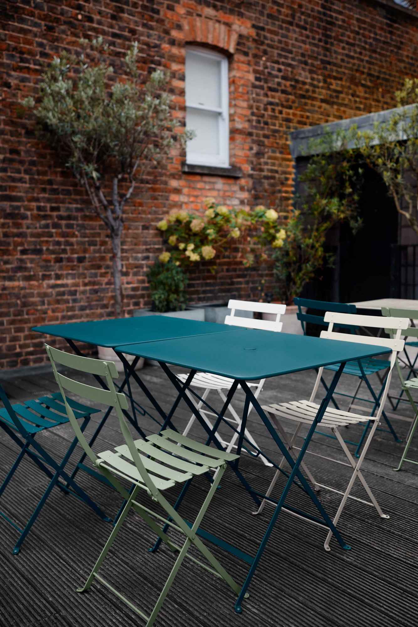TABLE BISTRO 77 X 57 CM FERMOB