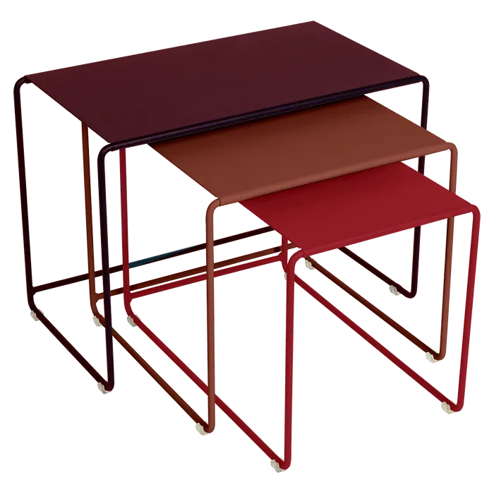 OULALA TRILOGIE DE TABLES BASSES GIGOGNES TABLE FERMOB Cerise noire Ocre rouge Piment
