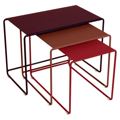 OULALA TRILOGIE DE TABLES BASSES GIGOGNES TABLE FERMOB Cerise noire Ocre rouge Piment