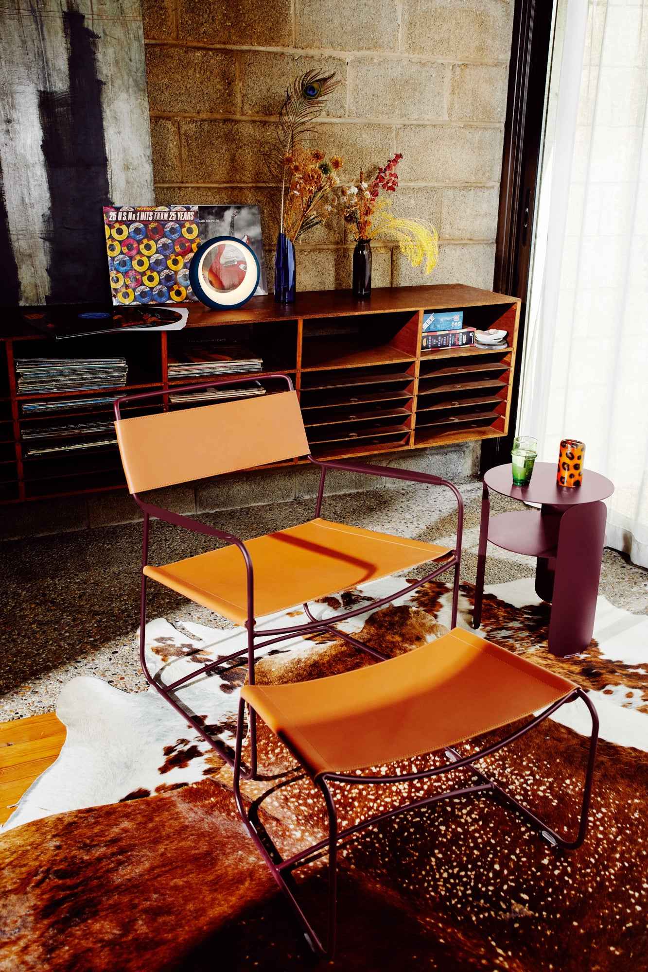 FAUTEUIL BAS CUIR SURPRISING FERMOB
