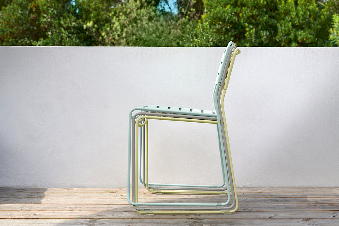 CHAISE SURPRISING FERMOB