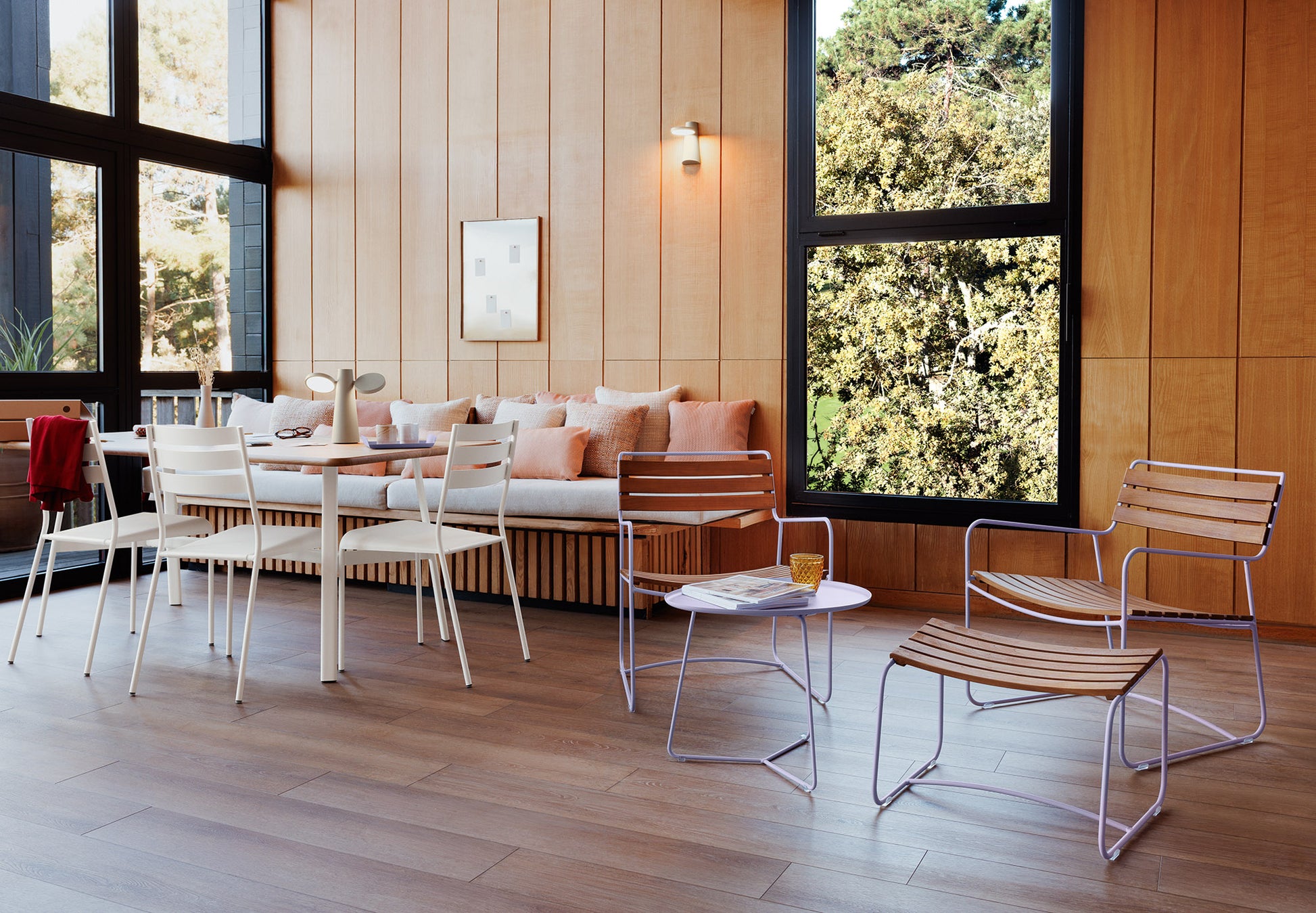 FAUTEUIL BAS TECK SURPRISING FERMOB