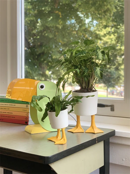 GRAND CACHE POT CANARD VASE / CACHE POT BITTEN