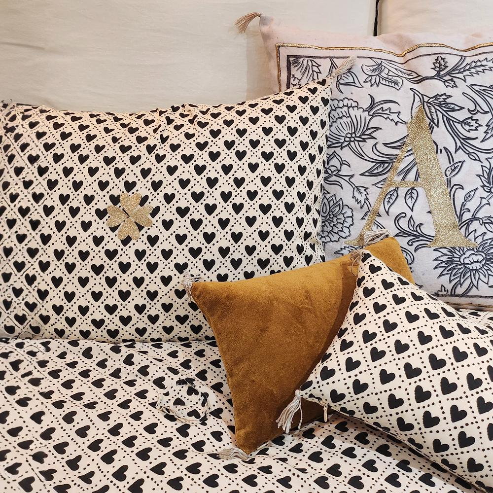 Mini coussin Les Cœurs 20 x 30 cm – BONCOEURS BONCOEURS