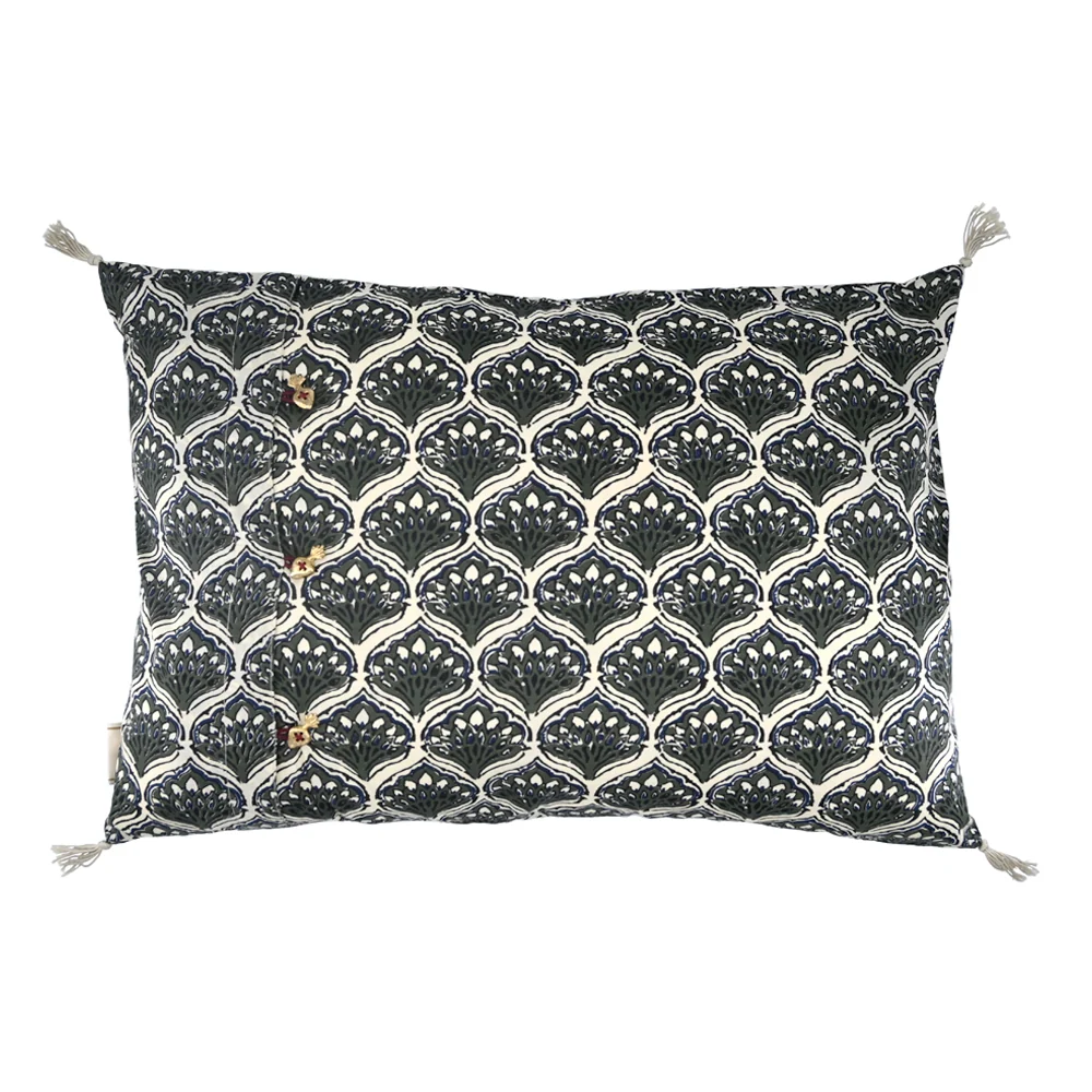 Coussin brodé Les Paons 40 x 60 cm – BONCOEURS BONCOEURS