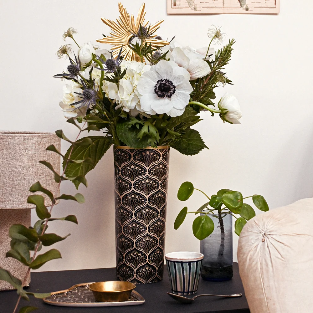 Grand vase Les Paons en fer émaillé – BONCOEURS BONCOEURS