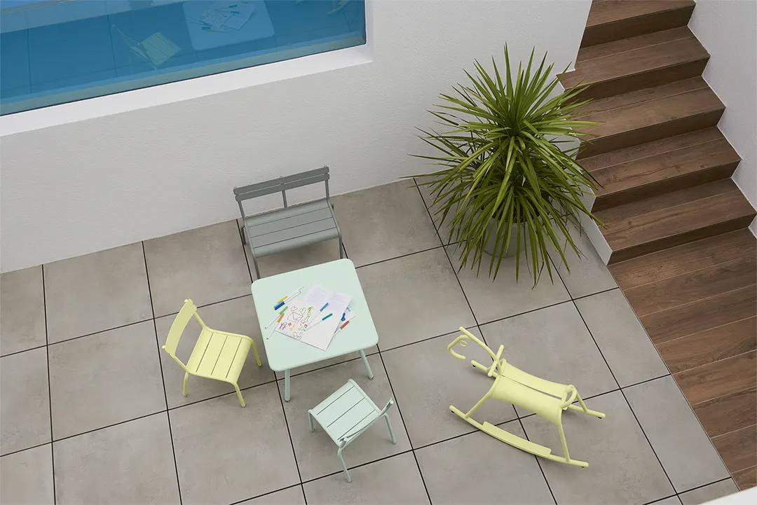 CHAISE "LUXEMBOURG" KID Curiosité
