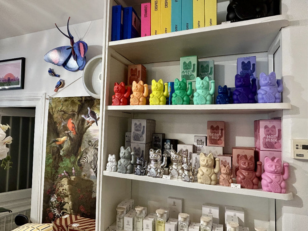Une enseigne typique de Cosne Cours sur Loire dans un pur style art déco entièrement dédiée à votre intérieur.