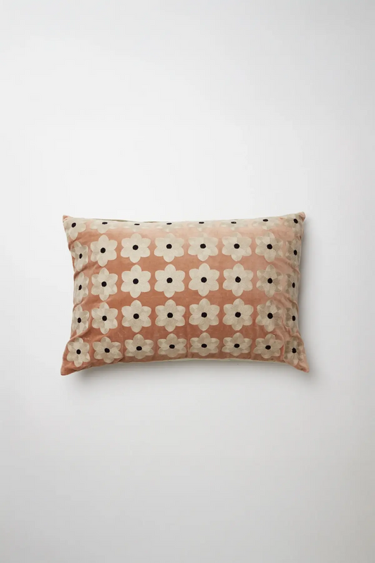 COUSSIN DAISY 40X60 OLSSON JENSEN Rose poudré
