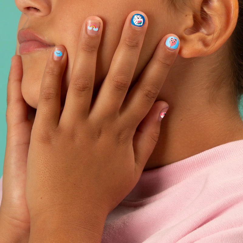 NAIL ART LILY JEUX OMY